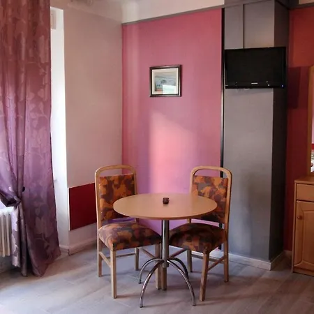 Aux Deux Etoiles Hotell Sarreguemines