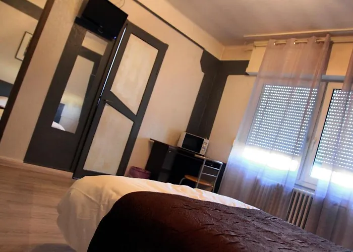 Hotel Aux Deux Etoiles