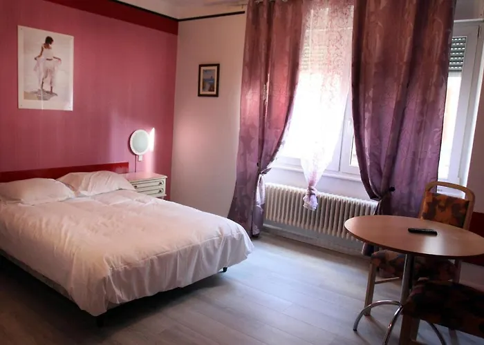 Aux Deux Etoiles Hotel 2*